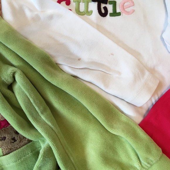 Gymboree bundle of outfits size 2t-3t - Picture 4 of 4